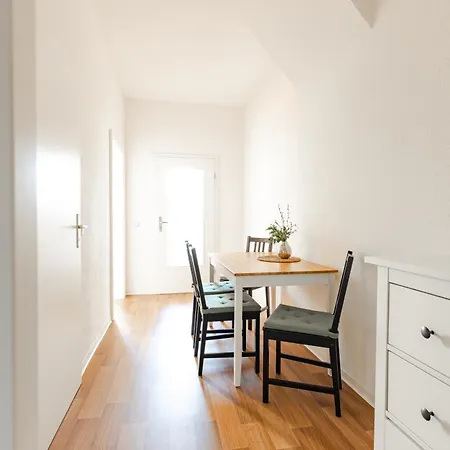 Apartment Moderne Gemuetliche *